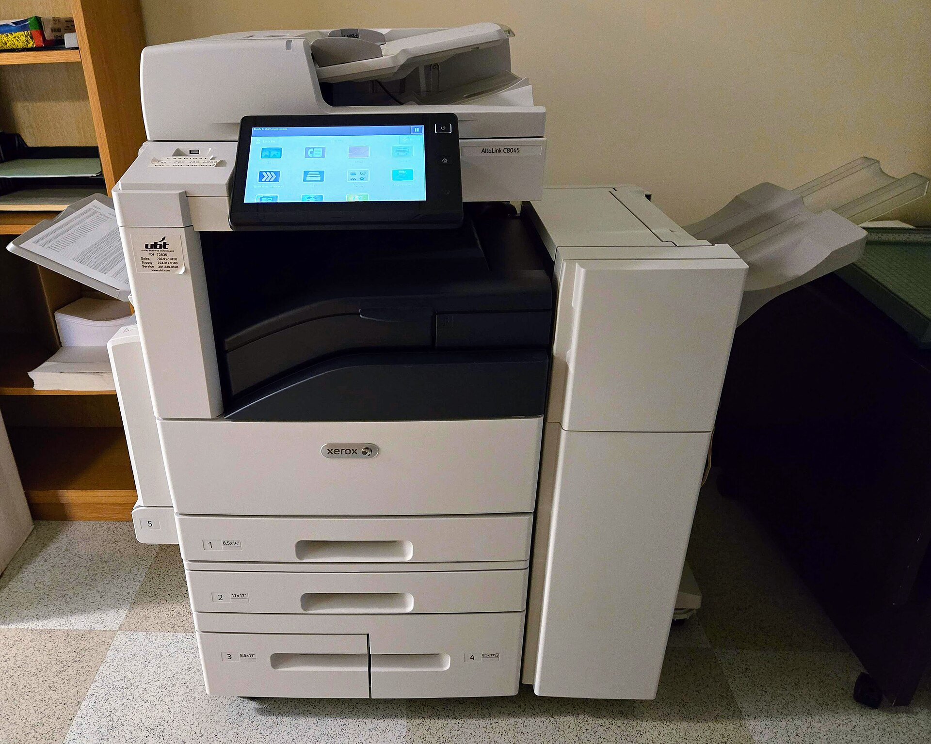 Kserokopiarka biurowa Xerox w sali ksero
